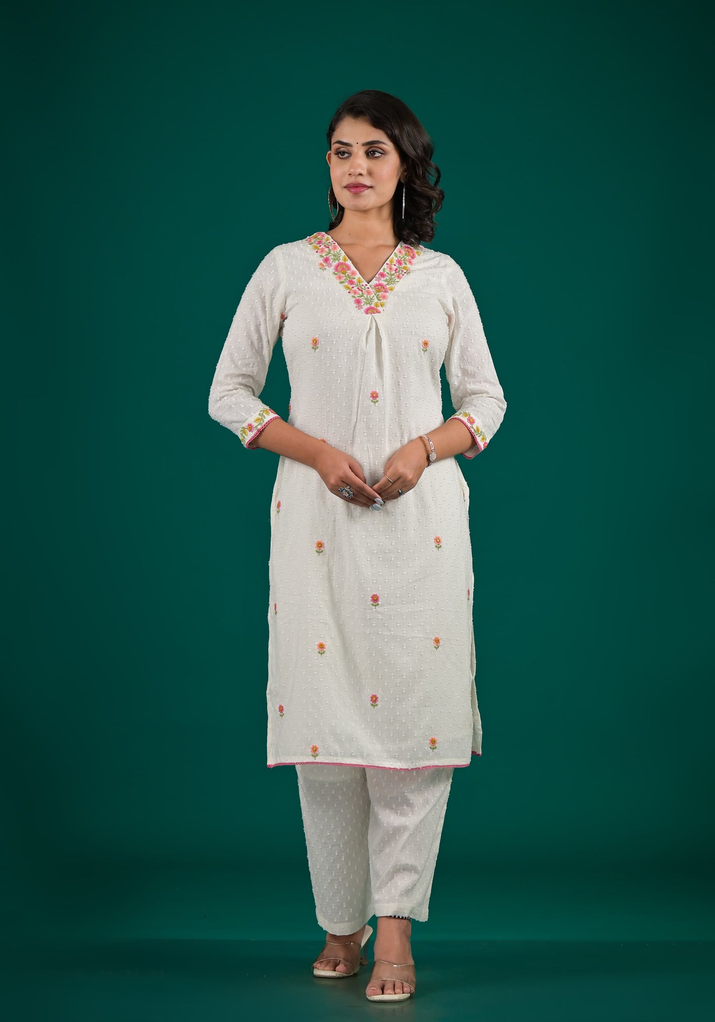 White Solid Straight Pant Suit Set with Border Patch