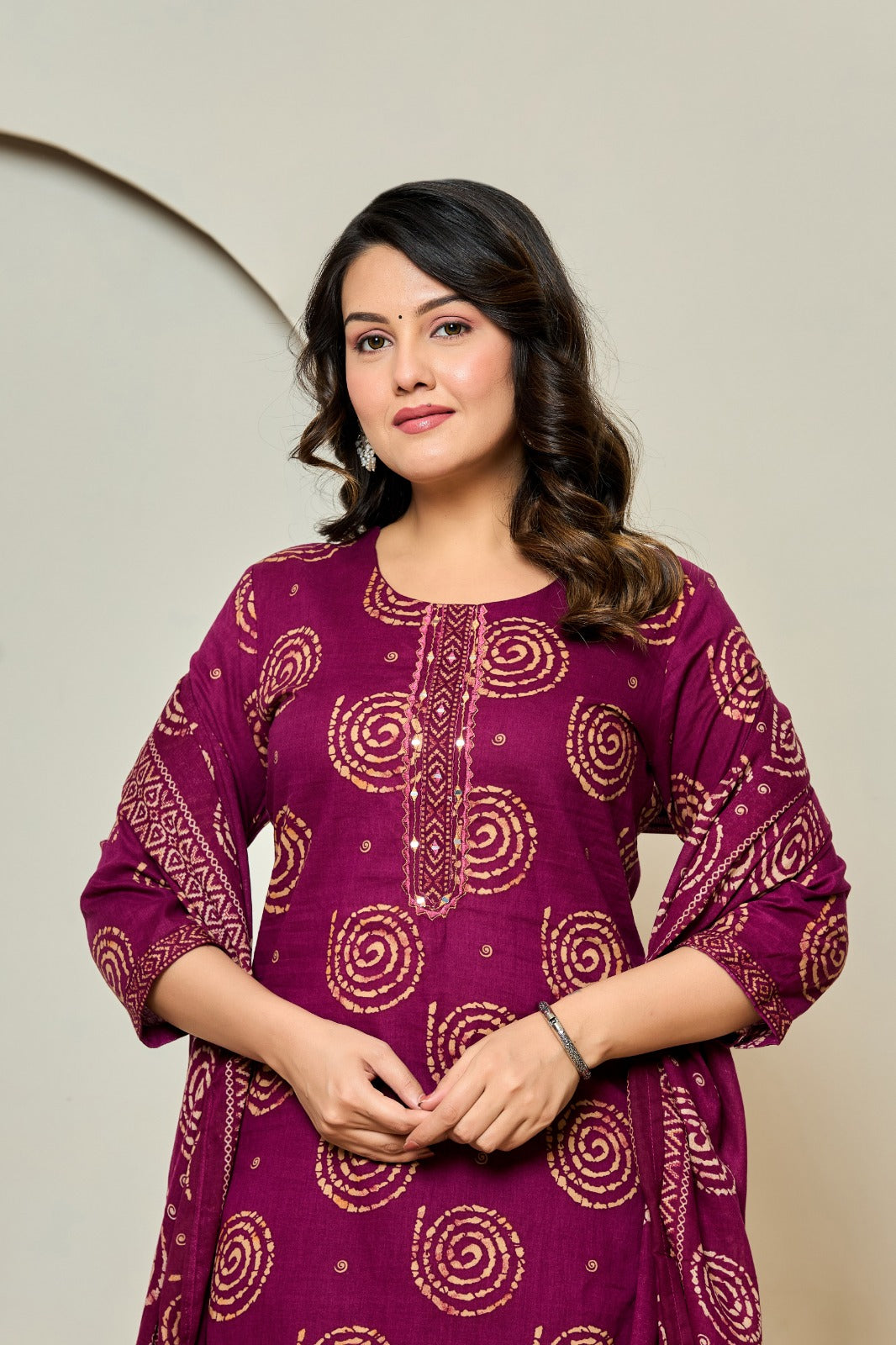 Maroon Geometric Straight Pant Suit Set with Mirror Work