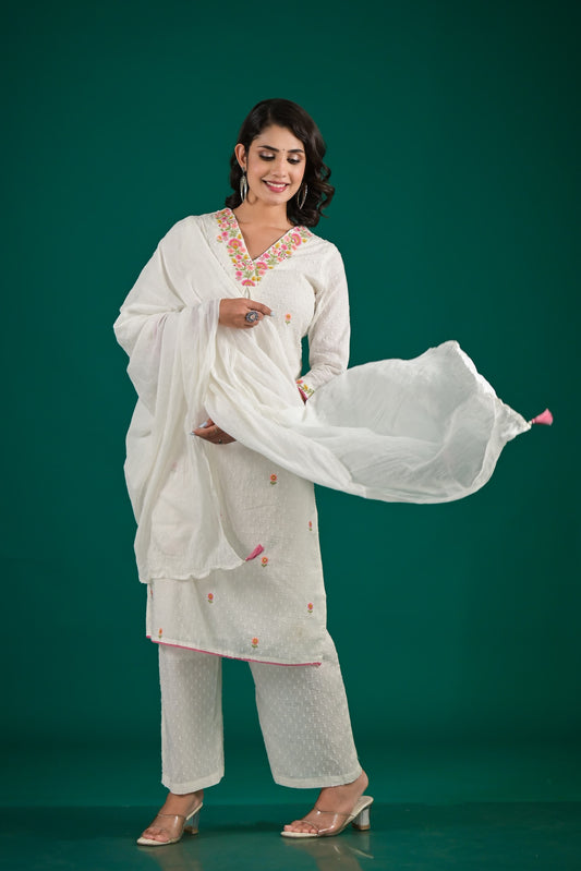 White Solid Straight Pant Suit Set with Border Patch