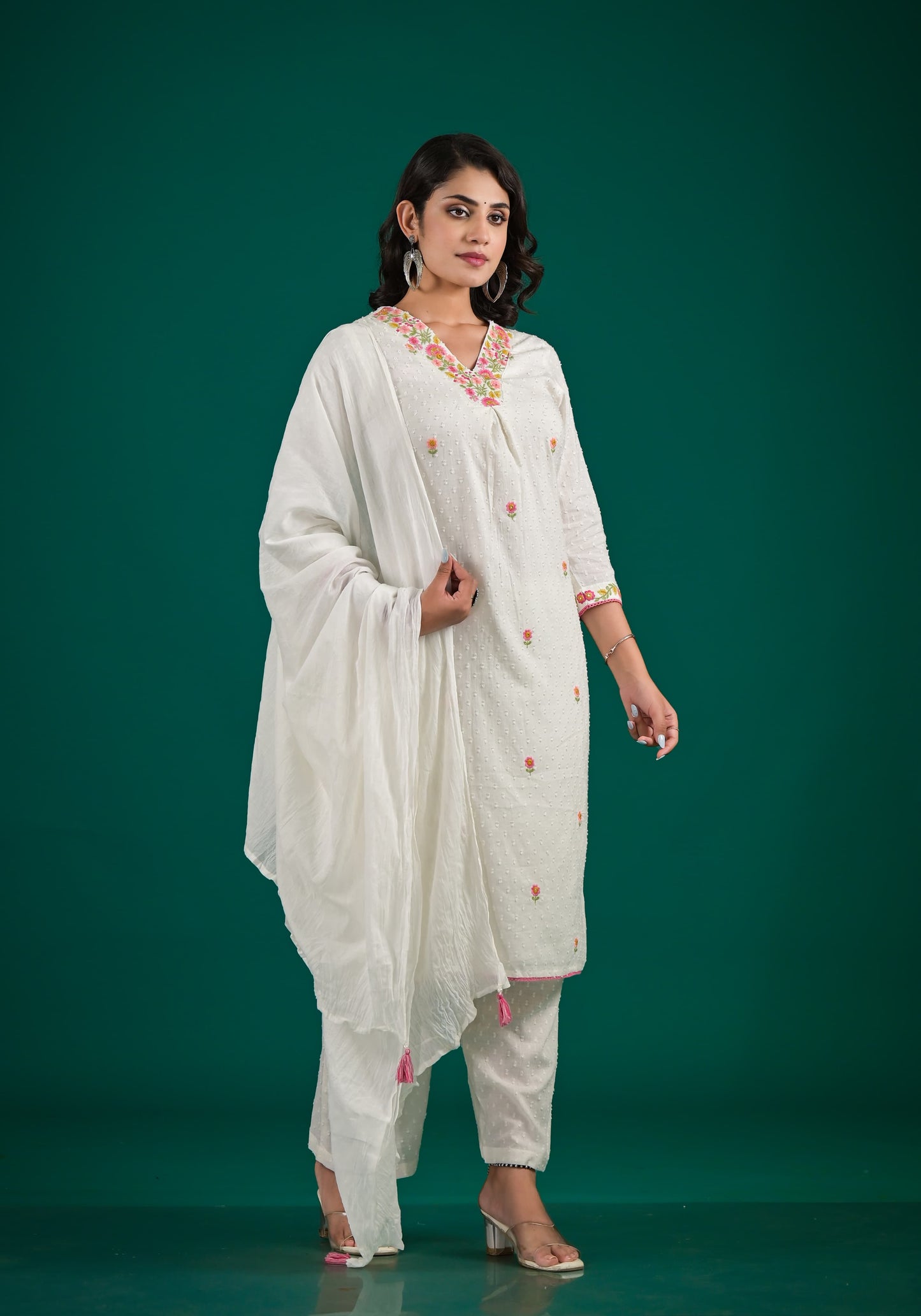 White Solid Straight Pant Suit Set with Border Patch