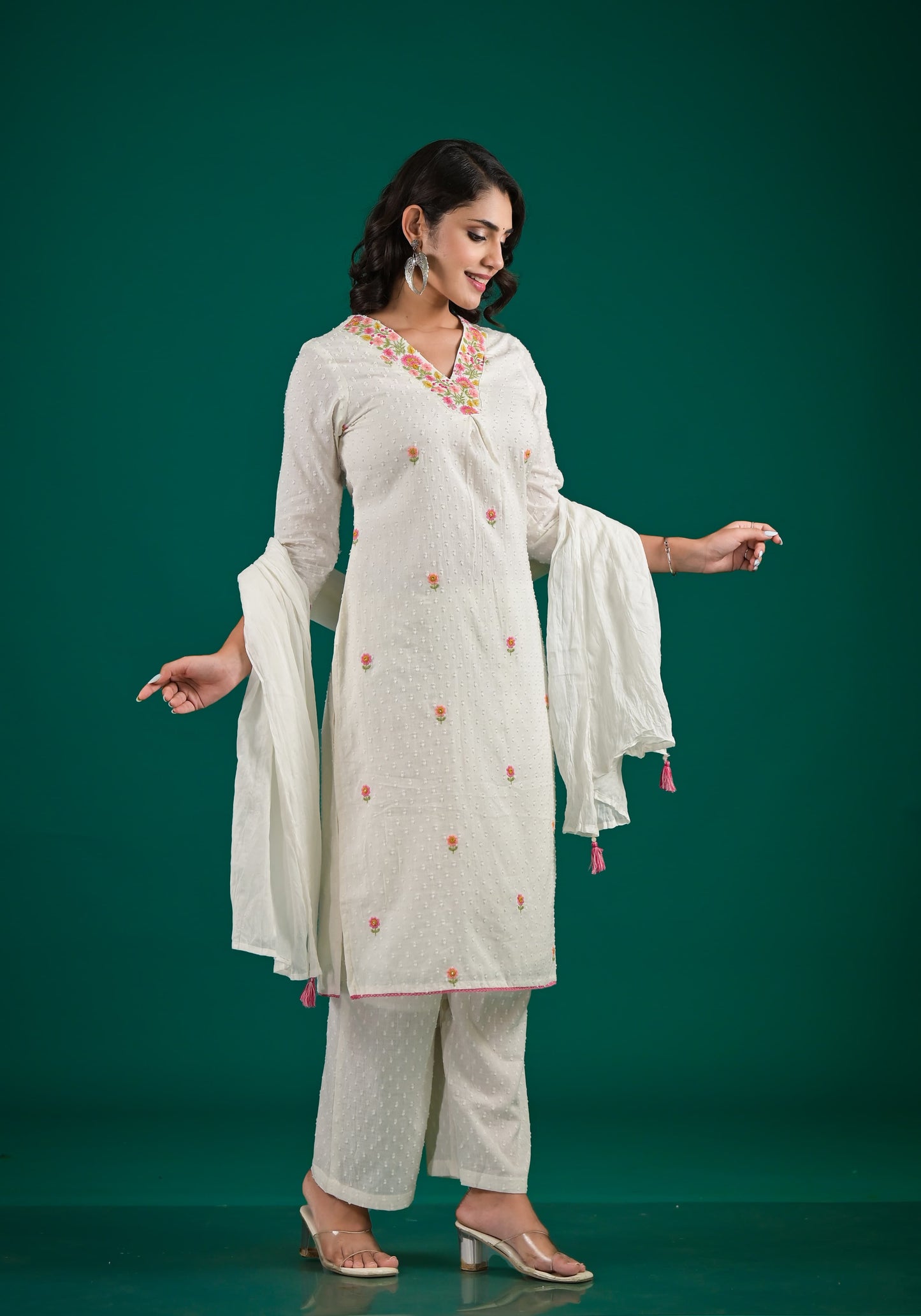 White Solid Straight Pant Suit Set with Border Patch
